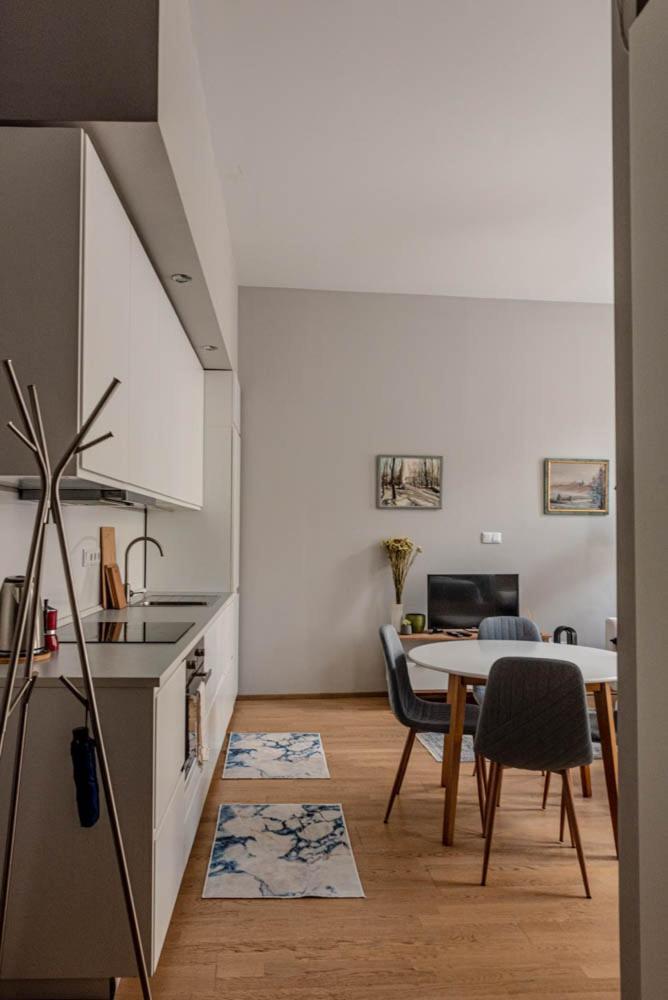 Maria Topfive With Free Private Parking Leilighet Budapest Eksteriør bilde